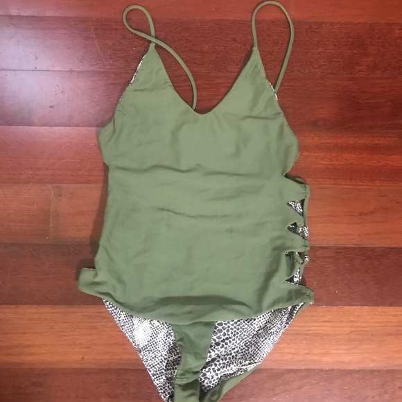 acacia swimwear Other - ✖️ SOLD ✖️ ACACIA PALM FLORENCE